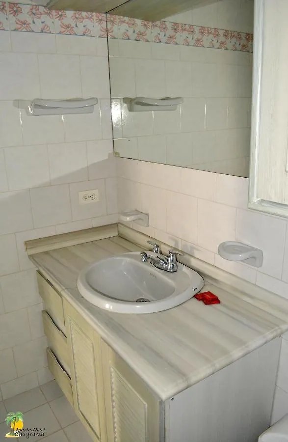 Hotel Chayrama سانتا مارتا